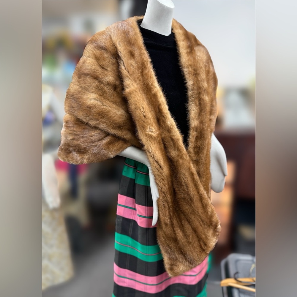 Super Elegant Plush Genuine Mink Fur Stole, Vintage ~Responsible~ Warmth